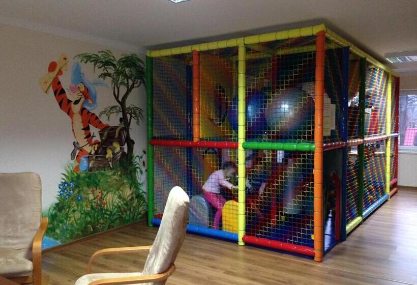 פנסיון Willa Pod Dębami