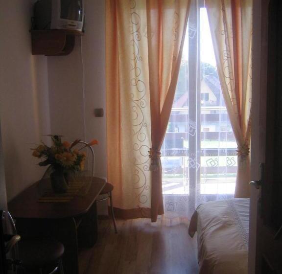 פנסיון Willa Pod Dębami