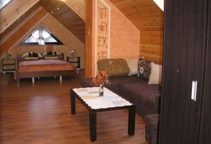 פנסיון Willa Pod Dębami