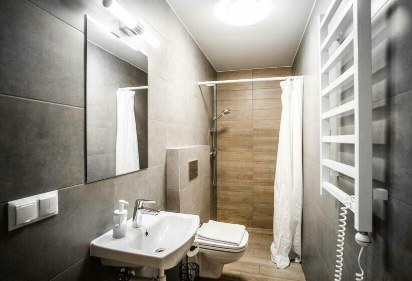 渡假胜地  River Park