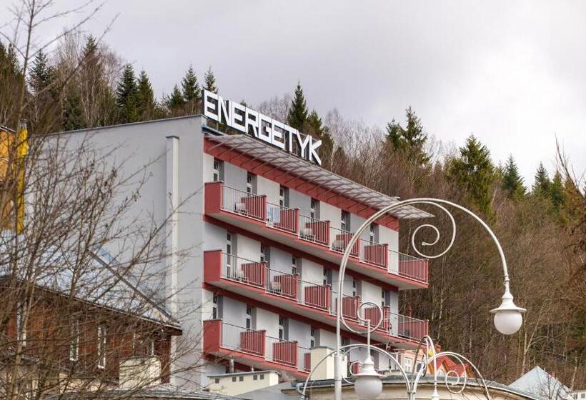 استراحتگاه Sanatorium Energetyk