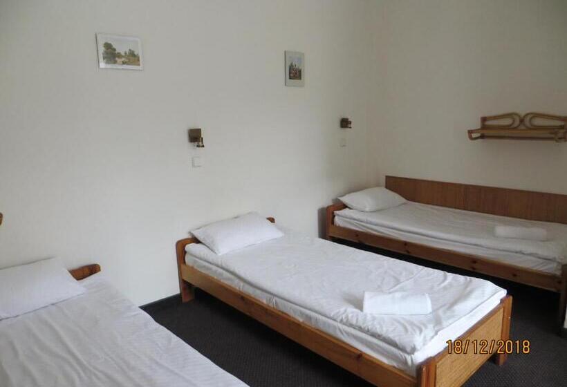 استراحتگاه Willa Safona