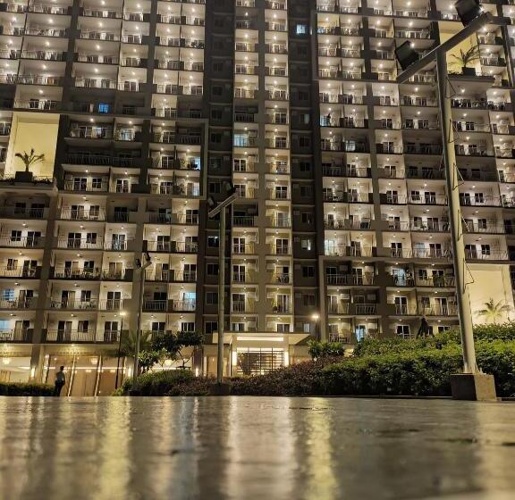 The Celandine By Dmci