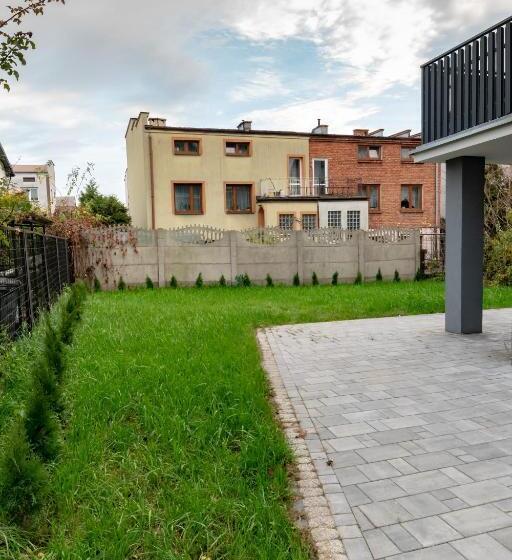 Uroczy, Przytulny Apartament Poddasze