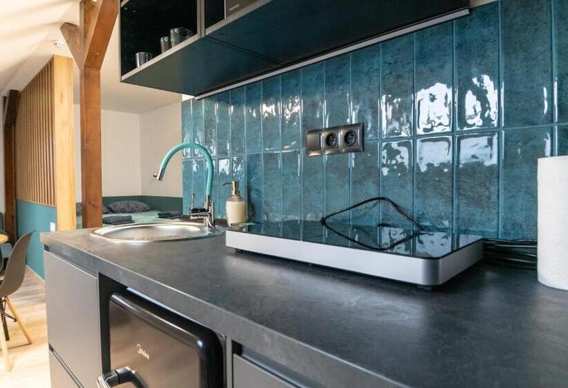 Uroczy, Przytulny Apartament Poddasze