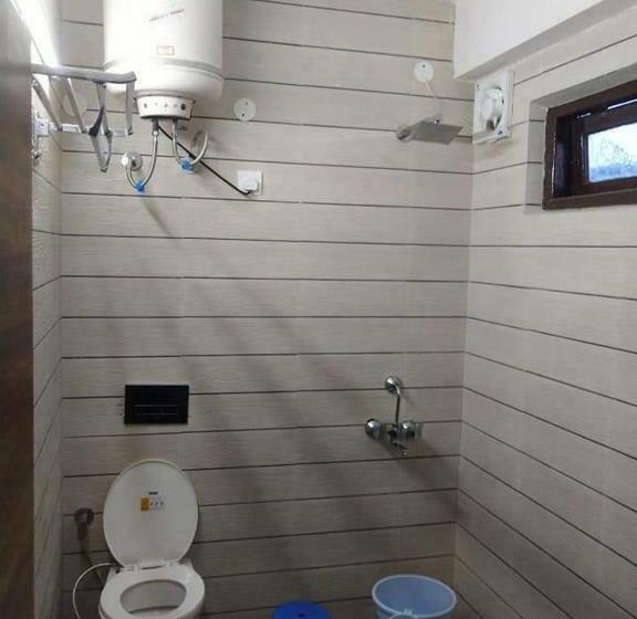 住宿加早餐  Loveena Palace Bnb