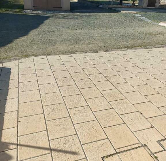 مبيت وإفطار Serge Et Annick