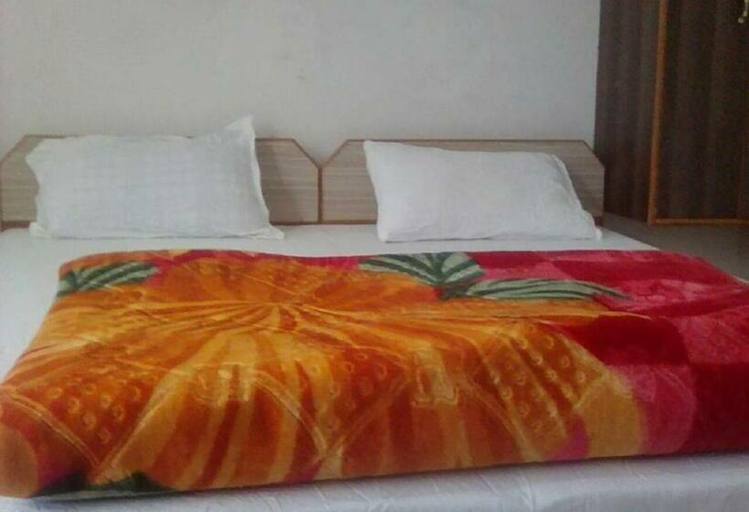 Bed and Breakfast Vishnu Palace By Stayapart