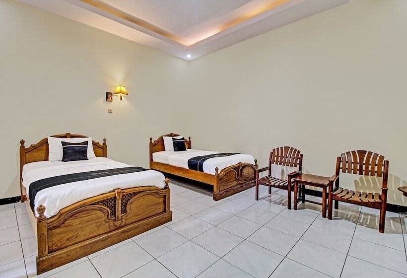 Collection O 92242 Hotel Tanjung Emas