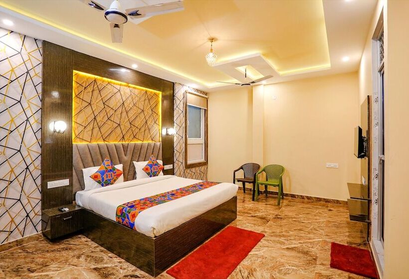 Fabhotel Occazia Palace