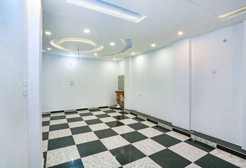 Fabhotel Occazia Palace