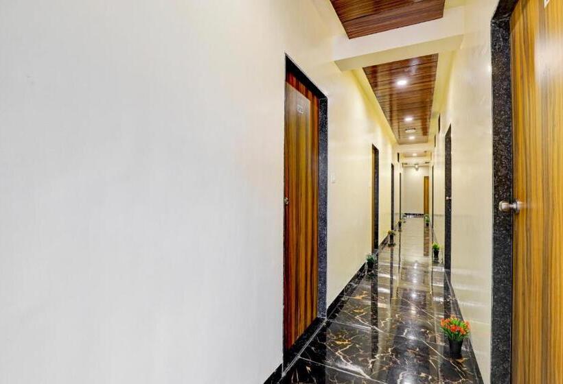 Flagship Hotel Royal Plus