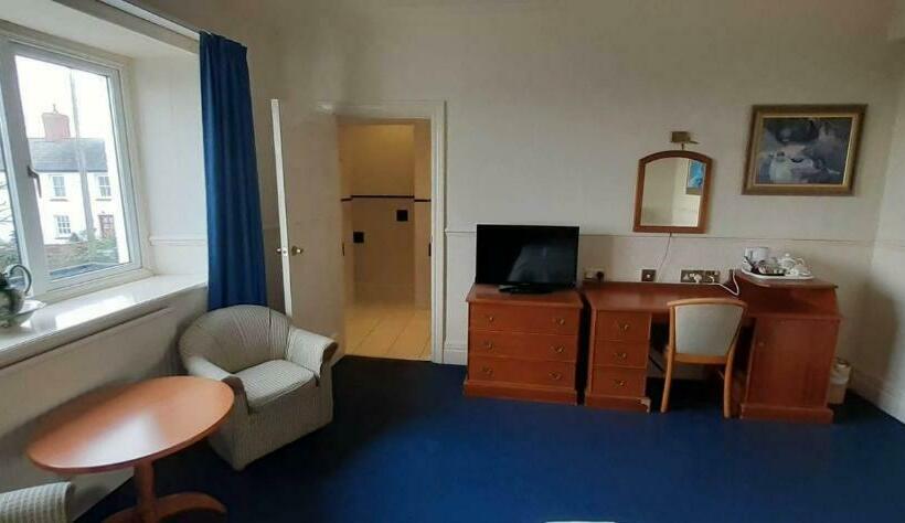 Clarkes Hotel Barrow In Furness