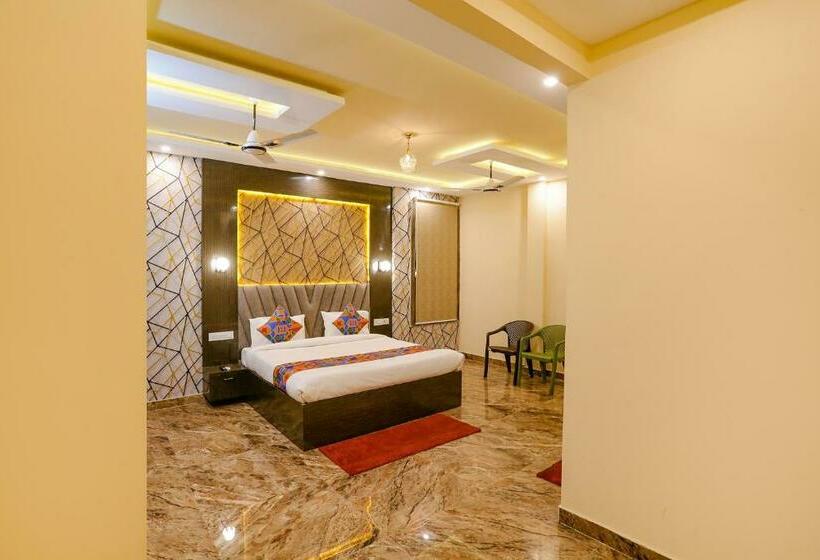 Fabhotel Occazia Palace