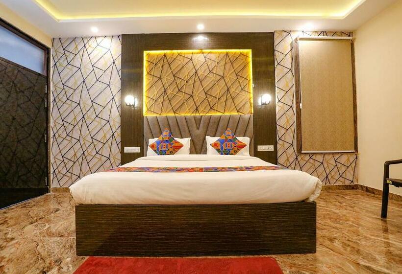 Fabhotel Occazia Palace