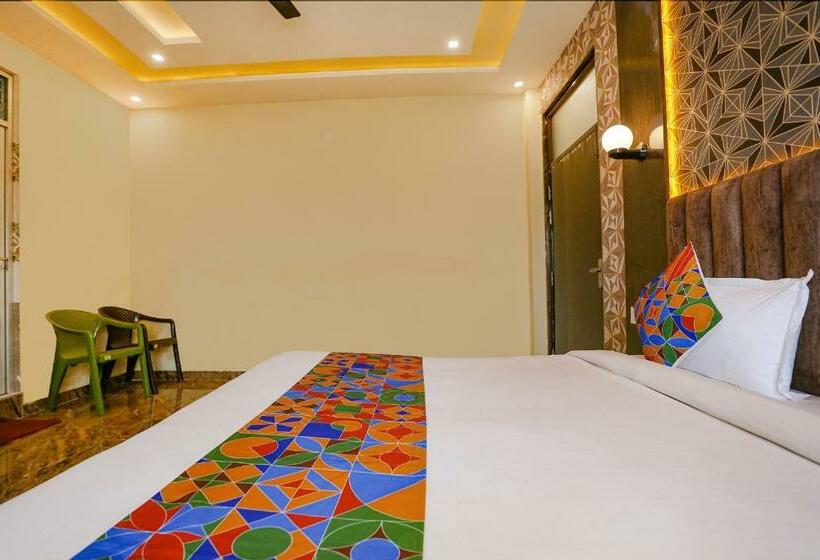 Fabhotel Occazia Palace