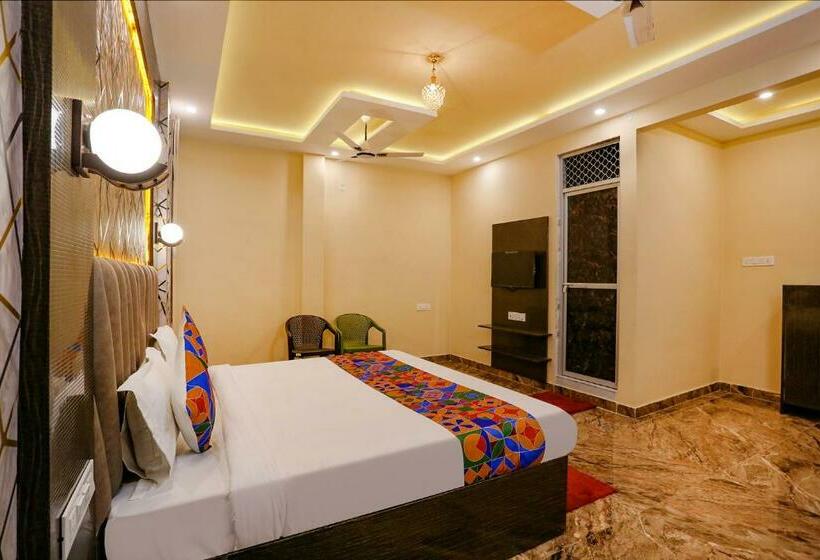 Fabhotel Occazia Palace