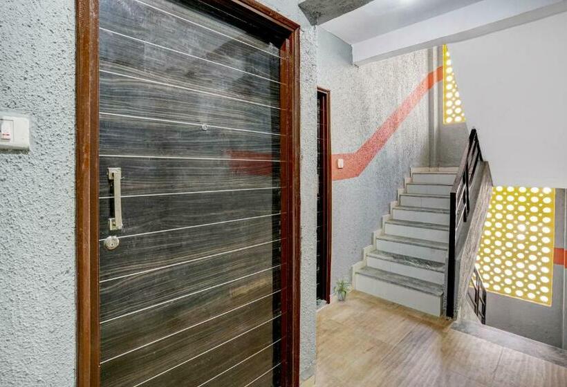 בית מלון כפרי Collection O 808537 Auckland House