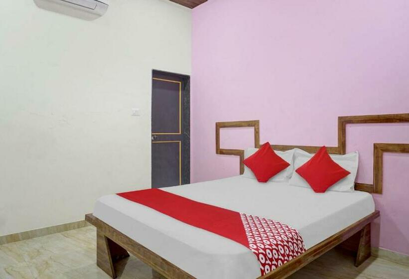 בית מלון כפרי Flagship Ayush Greenhills Executive Lodging