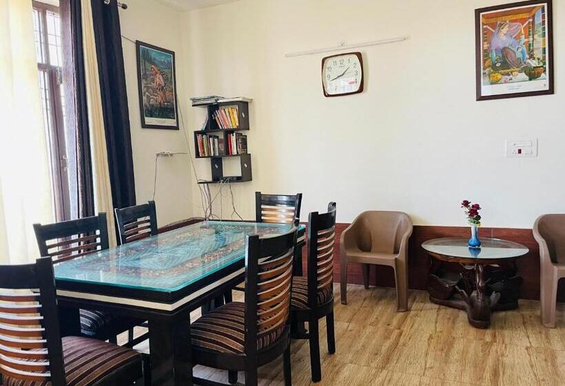 酒店 Himalayan Retreat