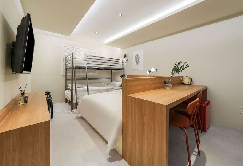 בית מלון כפרי Less Seoul