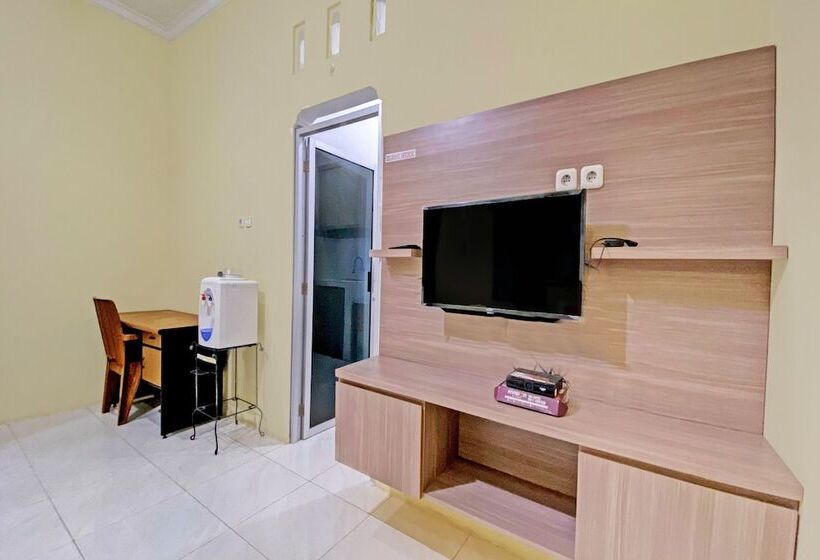 호텔 Oyo 92244 Mariko S House