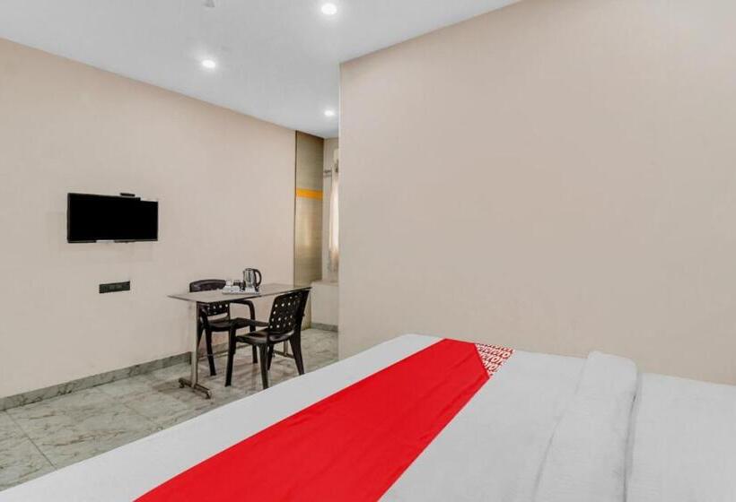 בית מלון כפרי Oyo Flagship 80837  Rudraksh Inn