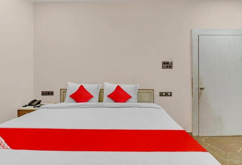 בית מלון כפרי Oyo Flagship 80837  Rudraksh Inn