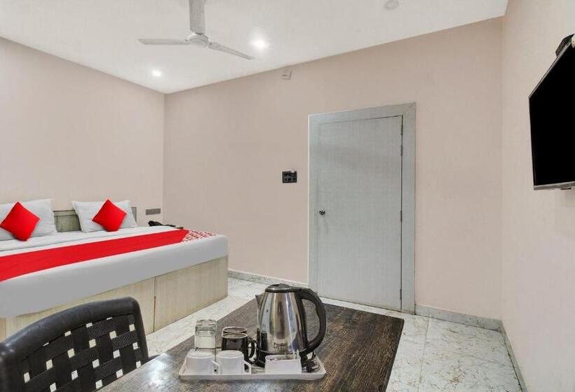 בית מלון כפרי Oyo Flagship 80837  Rudraksh Inn