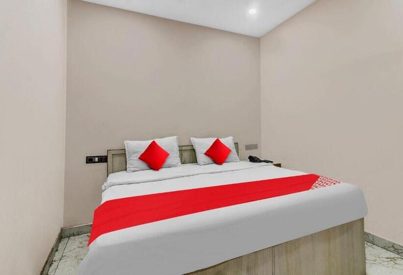 בית מלון כפרי Oyo Flagship 80837  Rudraksh Inn