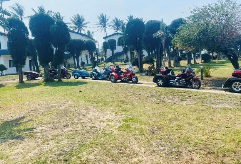 בית מלון כפרי Ponta Mar Resort