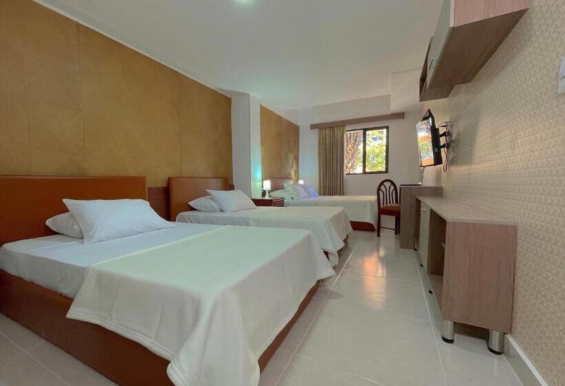 בית מלון כפרי Prado 72 Inn