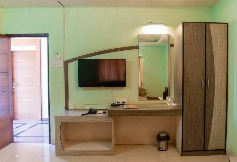 בית מלון כפרי Rakshit International