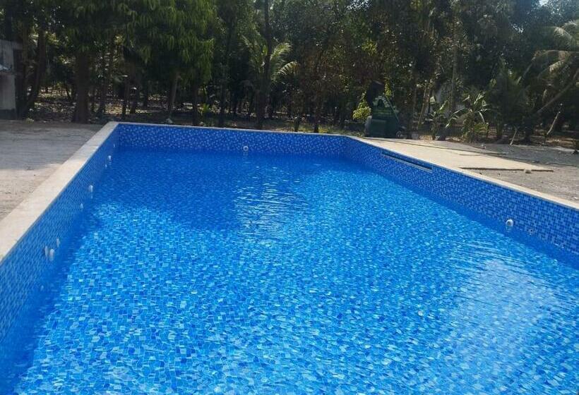 בית מלון כפרי Rj Bhavan And Residence