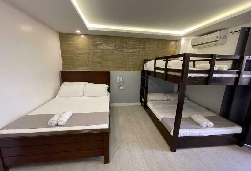 Spotlight Hotel Near Hundred Islands Wharf