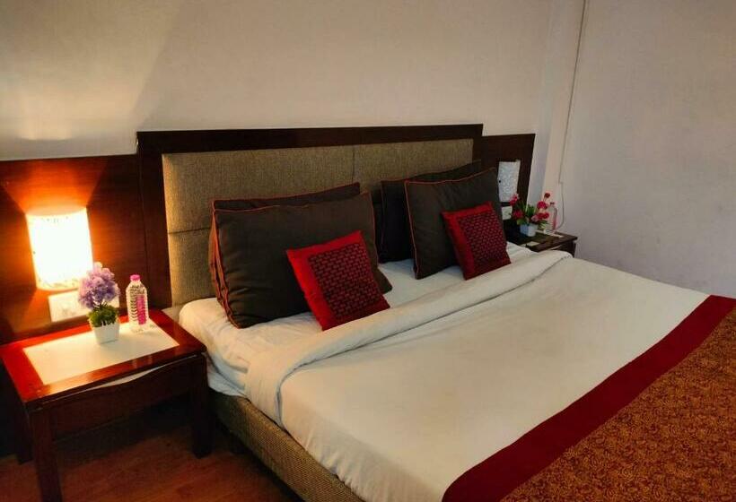 בית מלון כפרי The President