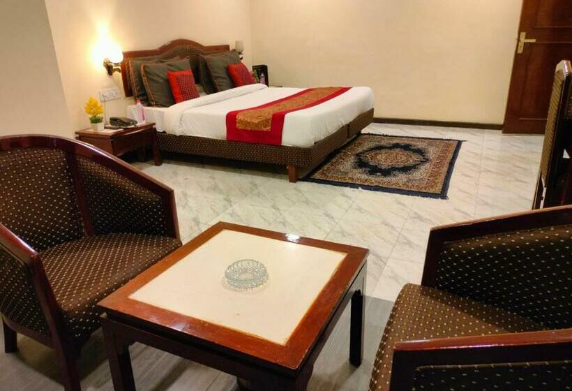 בית מלון כפרי The President