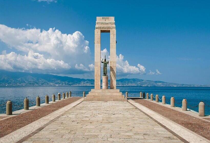 هتل Xenia Luxurys