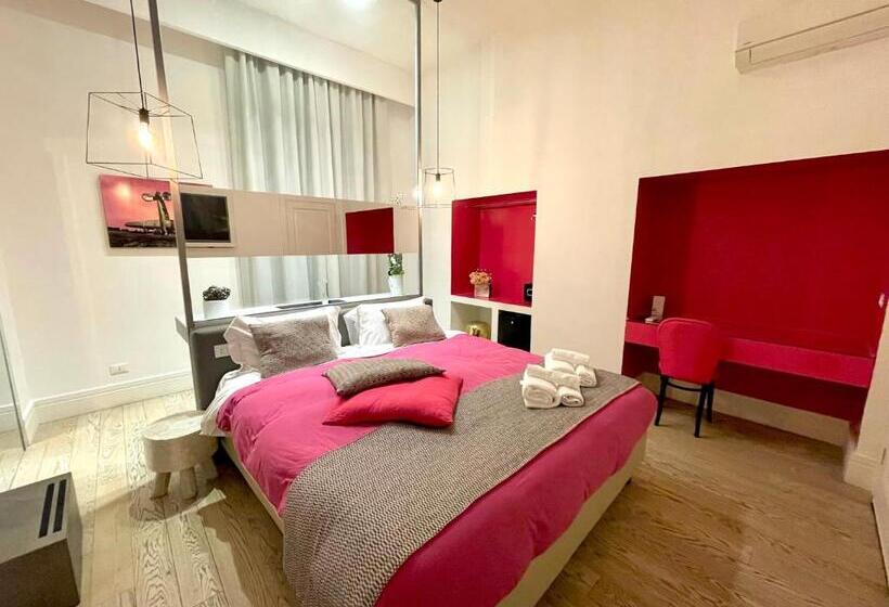 هتل Xenia Luxurys