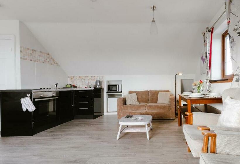 بنسيون Bryn Gerrig View