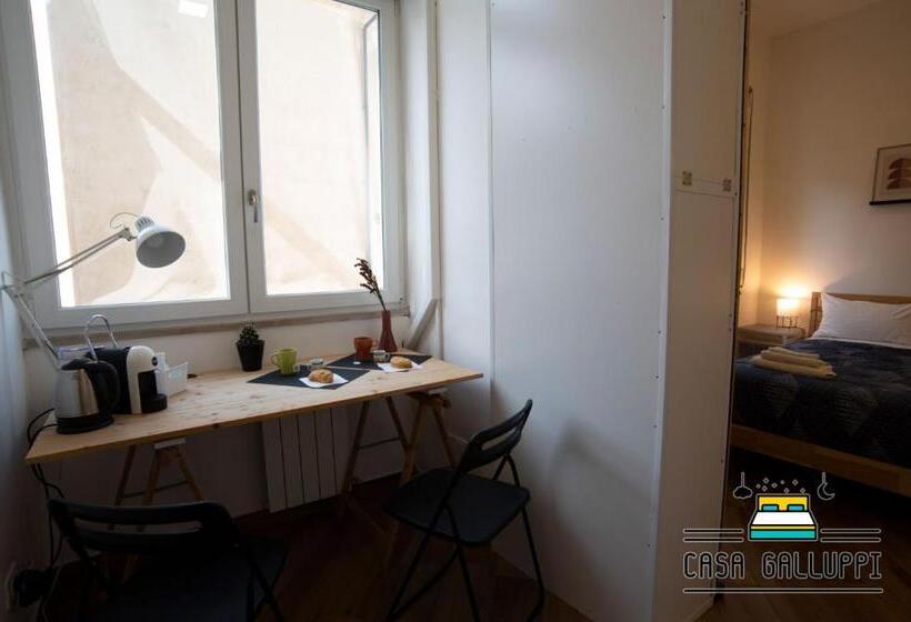 پانسیون Casa Galluppi, Stanza Privata In Centro A Cosenza Con Bagno E Ampia Doccia, Free High Speed Wi Fi, N