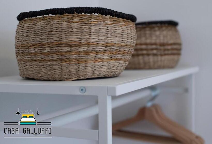 پانسیون Casa Galluppi, Stanza Privata In Centro A Cosenza Con Bagno E Ampia Doccia, Free High Speed Wi Fi, N