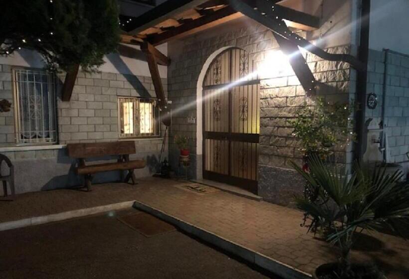 펜션 Casa Stella Malpensa