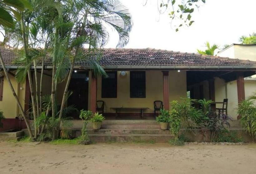 펜션 Four Seasons Guest House