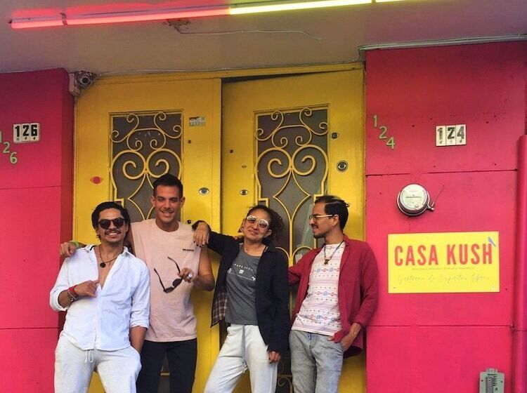 Пансион Free Spirit Hostel Guadalajara