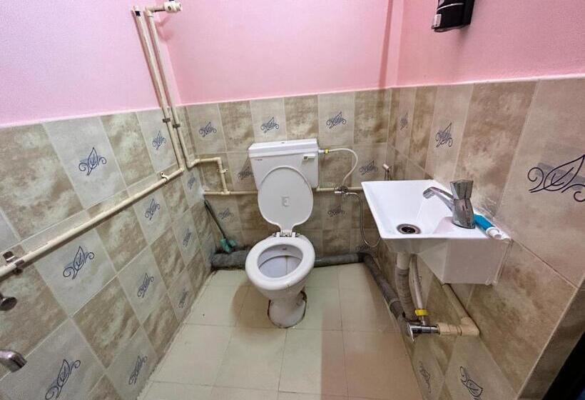 פנסיון Munin S Guest House