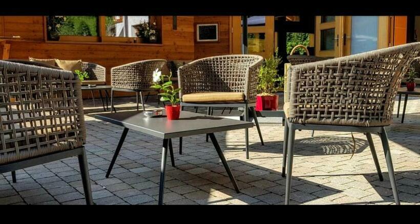 膳宿费 Restaurant Les Vérines