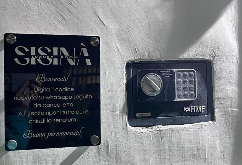 פנסיון Sisina Luxury Room Jacuzzi & Piscina