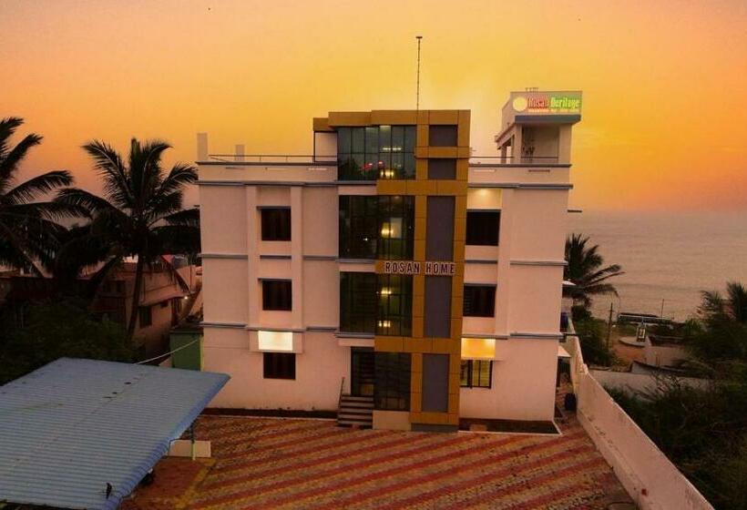 منتجع Rosan Heritage   A Beach Villa