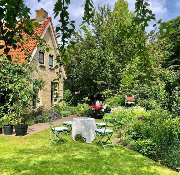 Theetuin En B & B  De Theetuin